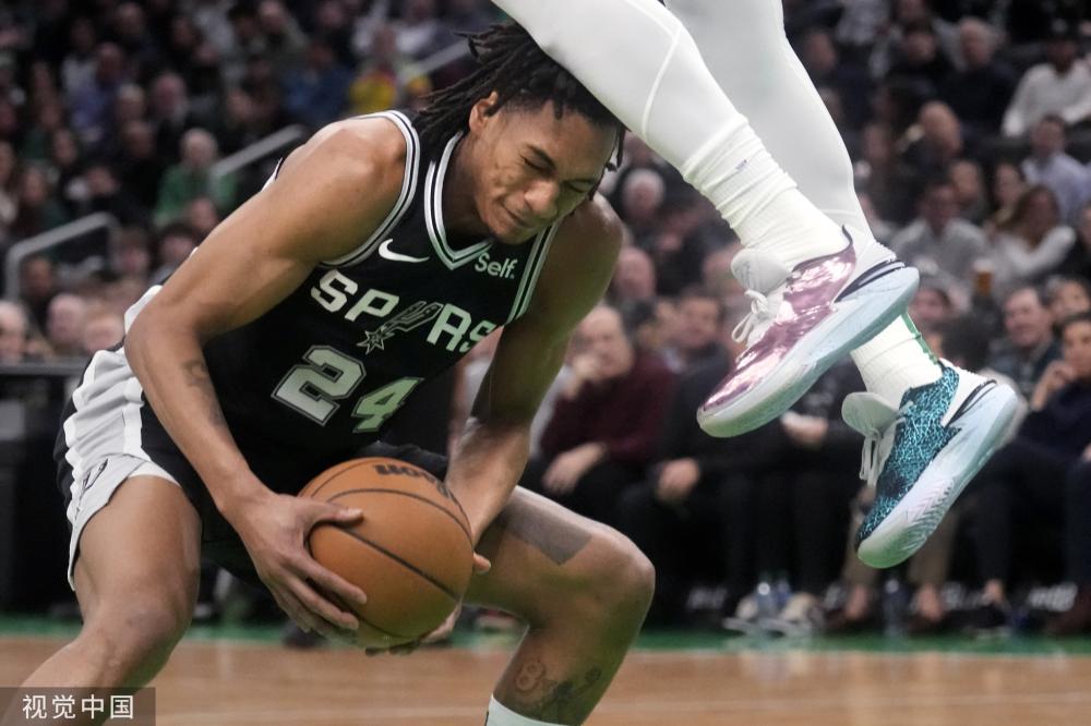 的热爱与忠 的热爱与忠